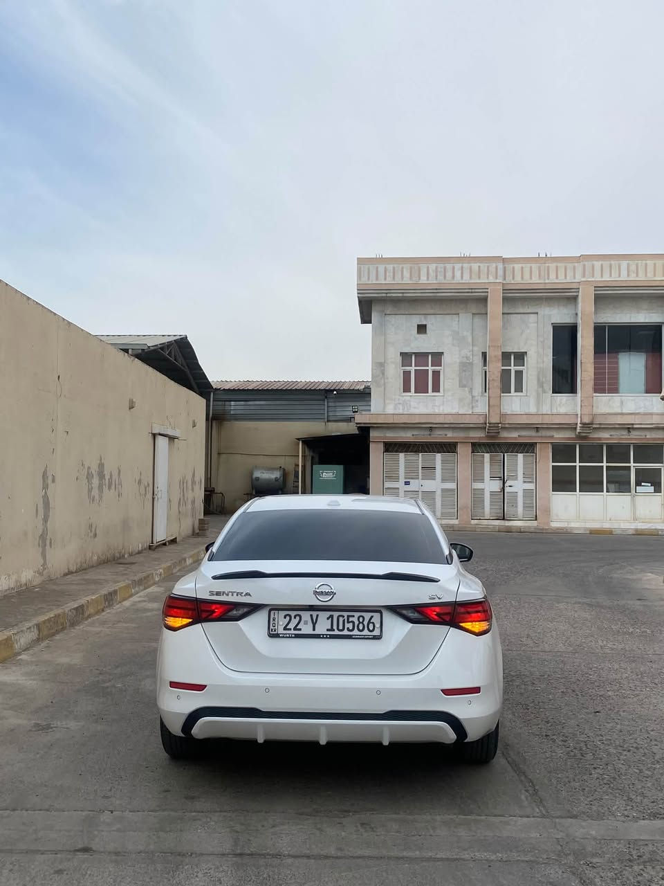 ه نيسان سنترا موديل 2022
مواصفات SV معروفة
حادث / 1 جاملغ صبغ بدون ارباك
بدون دواخل
تحويل شرط
كَير و محرك شرط
سعر 133$ ورقة بيها مجال
مكان سيارة عقرة
رقم تلفون واتساب فايبر 
***********
