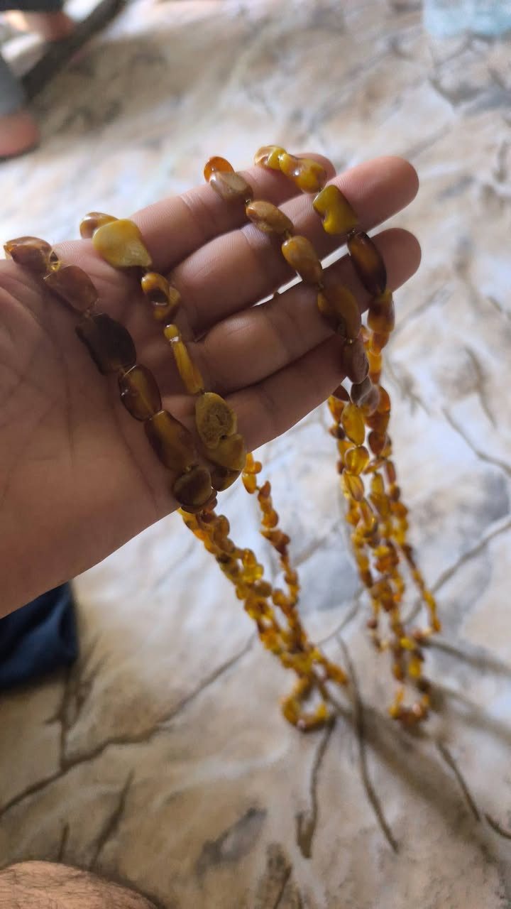 عقد وسوار كهرب طبيعي
القطعه عقد مع سوار 18 الف مع التوصيل
