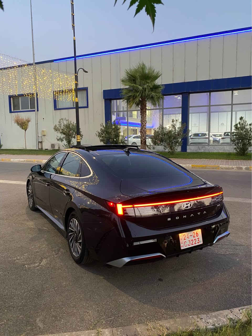 Hyunda Sonata hybrid 2025 LIMITID
سارة مكفولة كفالة فولل فولل مواصفات 
محرك 2.0 هايبريد 
شاشة ١٢.٣ انج گيج الكتروني نفس الحجم 
شحن وايرليس فتحة بانوراما 
كشنات جلد و كهربائي و كشنات تدفئة+تبريد و خزن 
ستيرن تدفئة 
و الصندوق شفط يعني سيارة فول فول مواصفات 
فتل رادار و حساس أمامي و خلفي و المراية 
٤ كاميرات ٣٦٠ درجة 
و بالسويج يمشي امامي و يرجع لي ورا 
يعني من تكول limitid تجي فول مواصفات 
ضررها فقط حافة البونيد صبغ بدون دواخل و ارباكات ب شرط 
سعرها بلاشش ٢٠٥$ ورقـــة و بيها مجال 
للأستفسار عن السيارة اتصل على هذا الرقم 
كورك-واتساب 
*********** سميل, دهوك
