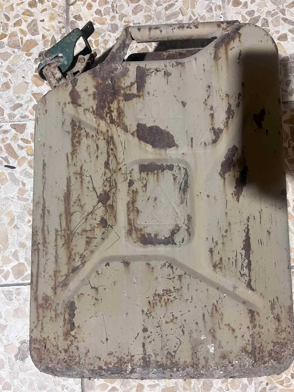 جلكانات • ٢٠ لتر • قديمة