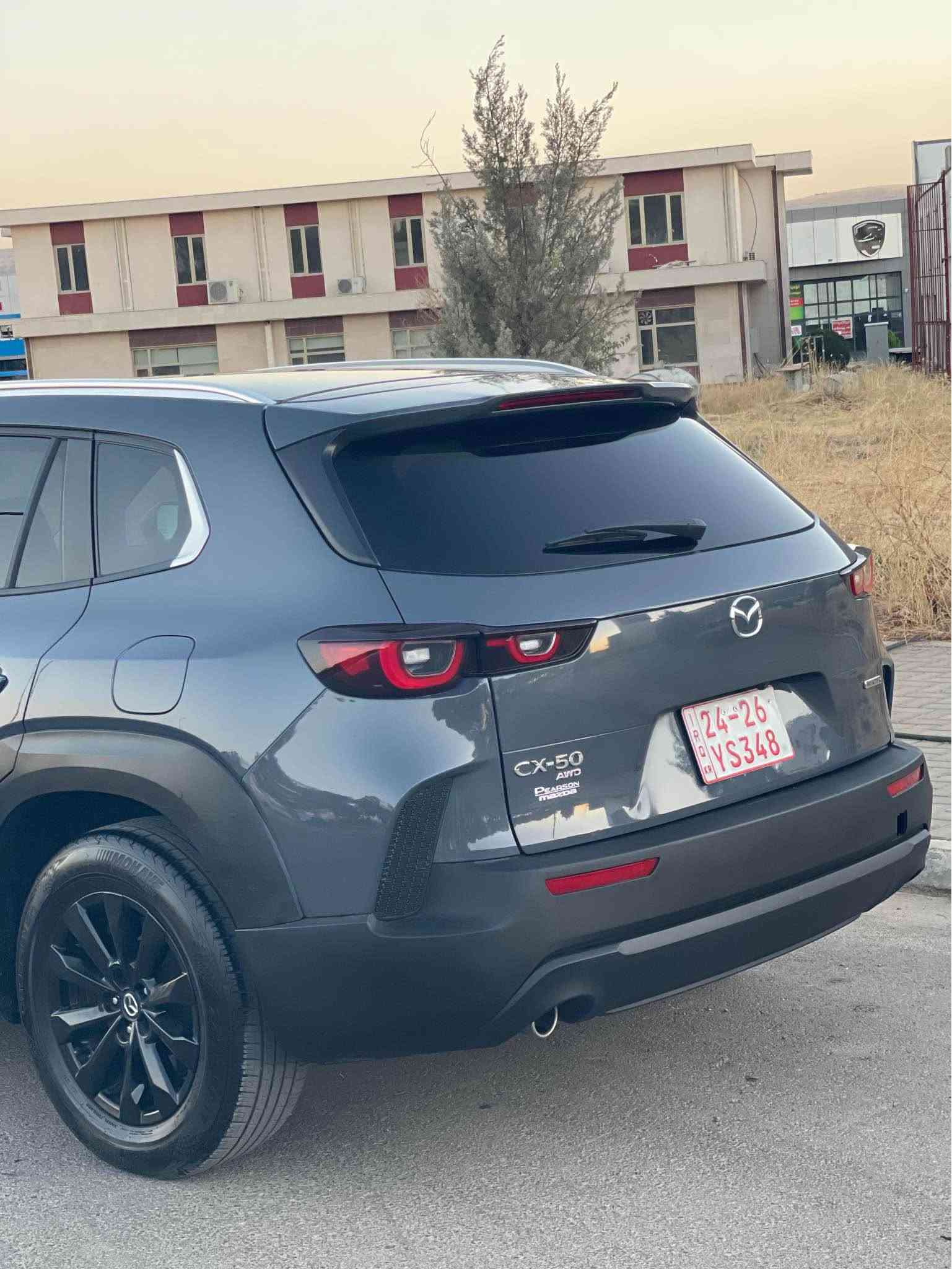 Mazda - CX50 2025 AWD Select

تەنها یەک پەڵەی صنوقەکەی بۆیاخە
بێ ناوگرتن
بێ ئەیرباگ
هەموو گیانی بە شەرت هیچ مەسرەف و نوقسانییەکی نییە 
لە سلیمانییە ناو شار

سیعری ١٩٥ گەڵا
ژمارە کاتییە
*********** السليمانية, العراق
