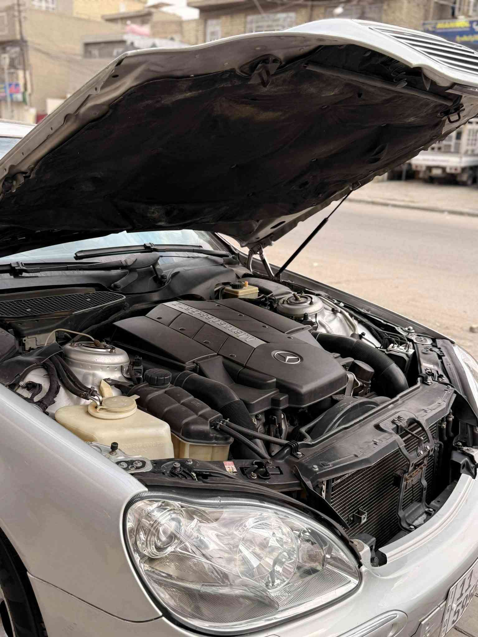 V8 • فتحة سقف • بدون حادث
