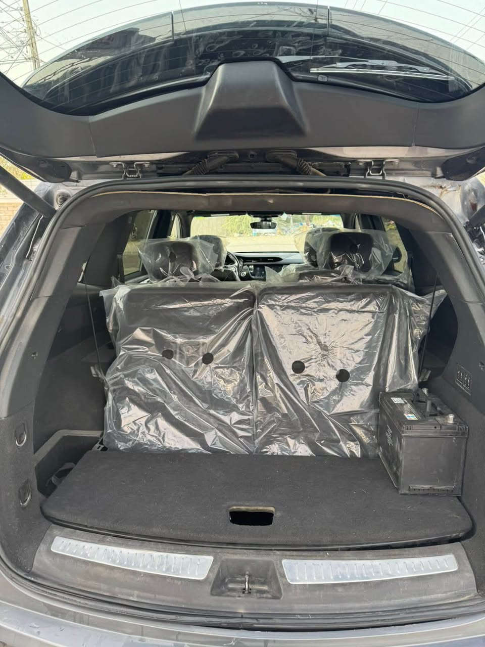 يا الله
كاديلاك XT6 2022 luxury 

للبيع او بجيب موديل ٢٠١٤ وفوك

( اعلى فئه ) 6 سلندر فول مواصفات بدون رقم .

وارد امريكي صوره بالمنشور ، صبغ حزام .

ماشية 54 ميل  .

فول رادارات تفاعلي  امامي وخلفي وجانبي 

شاشه لمس اوتو كار بلي ( وايرلس )  

شاشه لمس + ماوس

ستيرن كهرباء + تدفئه

خروج عن المسار

ربط المركبه بنظام wfi تحكم عن بعد

حساسات امامي وخلفي وجانبي 

سستم صوت (  بوس ) 

شاحن وايرلس

3 قطع تبريد مناخ منفصل 

مقعد السائق خزن ميموري

تدفئه وتبريد بالمقاعد الاماميه 

تدفئه بالمقاعد الخلفيه

المقاعد الخلفيه منفصل vip

ومقاعد الصف الثالث كهرباء فتح واغلاق 

لايت 3 عدسات ترحيب

ترحيب شعار كاديلاك عند اللاقتراب

صندوق كهرباء ( فتح واغلاق بالحركه )

السعر 190 ورقة وبيها مجال . 

العنوان بغداد الدورة

للاستفسار اتصال

 ***********
