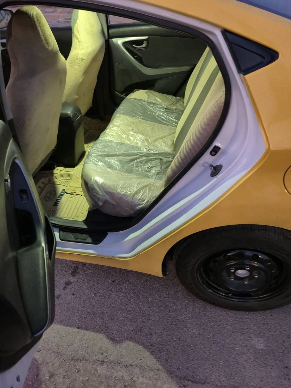 موديل 11 واسط باسمي مصفرة هيئة والغرامات محرك كير مكفول 1600 تبريد شغال تخم تاير باتري جديد كهربائيات كلمة شغالة  وارد خليجي بيهة اماكن تعمير  كفالة من كص والتبديل ملاحضة بدلت دعامية حادث ابو دراجة وشوية من جاملغ صارت ضربة تعدل تفاصيل كاملة لا تكلي شبيهةما بيهة  كلشي مذكور تجي تكلب شوف عجبتك شايف خيرهة رقمي واتساب او اتصال *********** مكاني واسط سعر 68 قفل قفل بدون معاملة ميعجبك سعر لا تتعلق وتكسر
