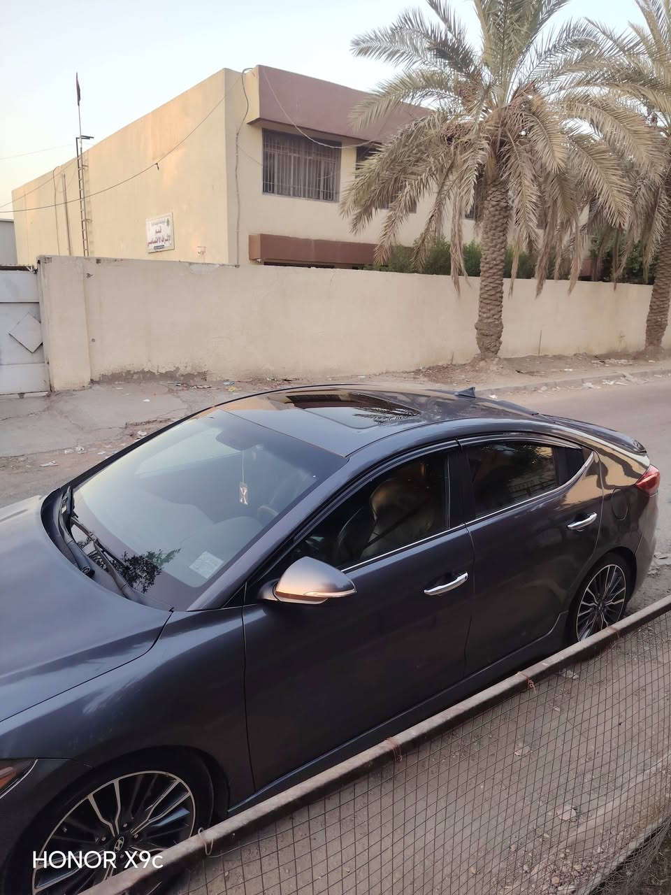 السلام عليكم للبيع بدون مراوس النترا موديل ١٨ سبورت فول مواصفات واحد على واحد بصمة فتحه شفتات تحكمات جلد إضاءة ترحيب    اسلايت  فول فول وارد حادثه بنيد فقط بدون دواخل ابد وشرط الفحص محرك ١٦٠٠ تيربو بغداد بسمي  محرك كير تبريد صدر امام خلفي خير من الله اي نقص مابيه السعر ١٢٠ وكلشي اكو بل سوك 
  فقط بنيد يعني قطعه وحدة 
 مكاني بغداد الاسكان ***********
