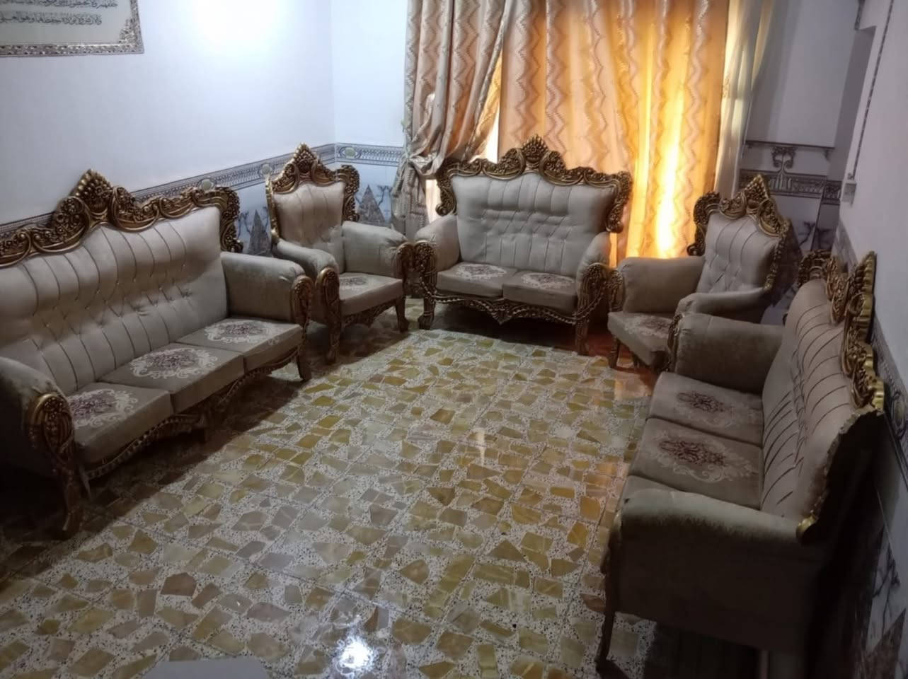 تخم رئاسي مستعمل 5 اشهر جديد كلش 450 وبي مجال قليل
*********** صاحب التخم

