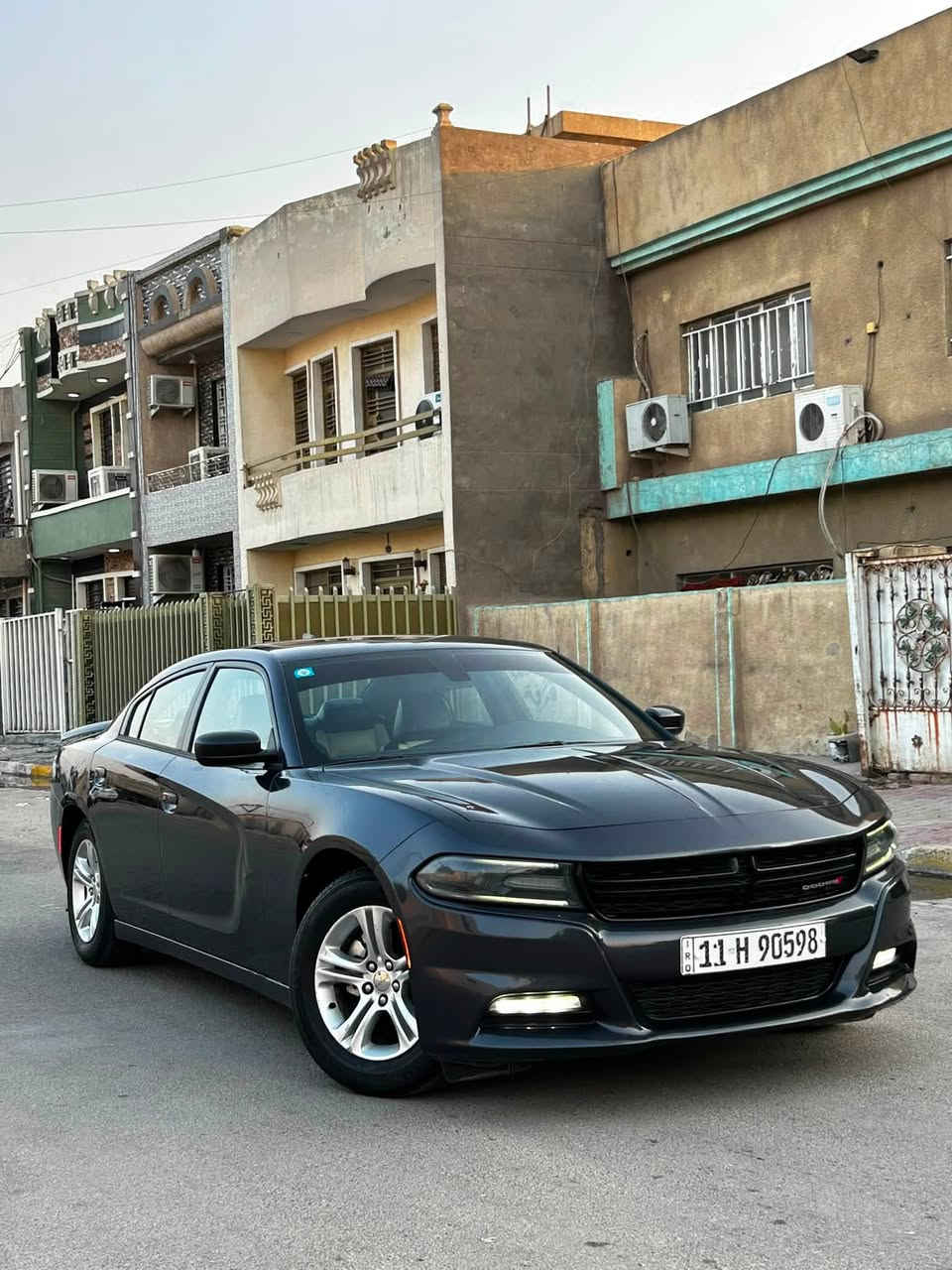 جارجر 2018 وارد امريكي 
فئة sxt Plus فوول 1/1 
(( تو ويل ))

💥 حادث نص جاملغ خلفي صبغ فقط

لغود وشواصي وتكم 
وكير ومحرك مكفولات

جميع الايرباكات سليمه 
حجر صالنصه بلادي 
ماشيه 83 الف 

رقم بغداد الجديد باسمي

🔰 مواصفات 

بصمة تشغيل 
بصمة ابواب 
بصمة جنطه 
تشغيل عن بعد 
داخل لونين ابيض و اسود 
كشنات جلد ابيض 
كشنات تدفئه وتبريد
كشنات خلفيه تدفئة 
كشنات خزن ميموري
كشنات كهرباء 
ستيرن تدفئه
شاشة كبيره 
سماعات نظام Alpine   
تدعم ابل كار بلي و اندرويت اوتو 
تبريد قطعتين مناخ منفصل
نضام سبورت 
مانع تزحلق 
كامره خلفيه
لايتات زنون بلادي 
لدات اماميه مع كشافات بلاديه
محرك 3600 كفاله 
كير طياره 8 نمر 
✅ وبعد بيه هواي مواصفات 

⭐️ السياره بلاديه بدون تحديث 
وضع الشركه كلشي ما ملعوب بيه 

السياره جديده بمعنه الكلمه 
مسويله سيرفس ودامه كامله 
ما بيه اي نقص كامله من كلشي 

📍 مكاني بغداد الدوره  

💲سعر 192 وبيه مجال 

☎️ رقمي ***********
