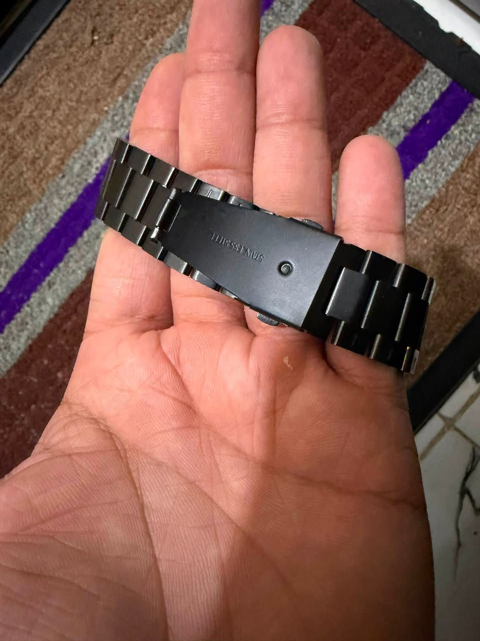 سلام عليكم ساعه سبورت سمارت  للبيع سعر 50
اصلي مُـﮧۧۅ تقليد فول موصفات اتصال ورسايل  ونبض اوكسجين    وسعرات حراريه  وبعد بيهه اكثر مـטּ 30مود رياضي    شحن يطول 20يوم حقيقي  وبيهه نضام الشاشه الدائميه  وضد المي 50متر  معدن تيتانيوم اسود  وبيهه سيرين واحد ربر والثاني ستلستيل  
مكاني اعضميه 

سعرهه 50   الف     ***********

