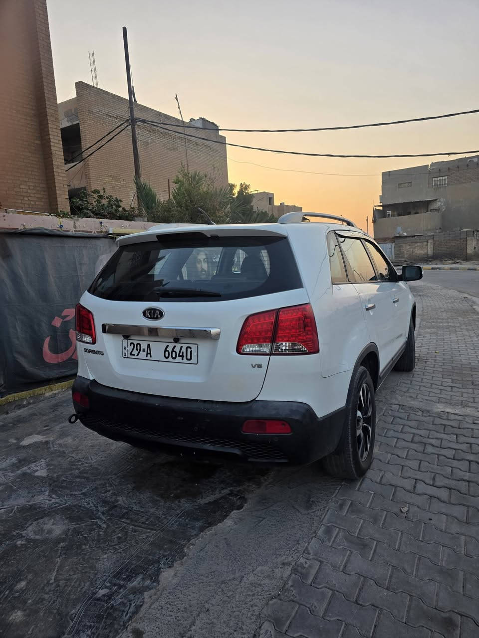 سورنتو ٢٠١٣  مكفولة خليجي وارد كويتي
فول مواصفات بانوراما بصمة ٦ سلندر
 ٧ راكب بصمه ابواب وجنطة رقم الماني بسمي شخصيا بيهة منضومة غار 
مكفولة من الصبغ والضربة والبارد 
للبيع ١٧٠ عنوان الكوت 
***********
