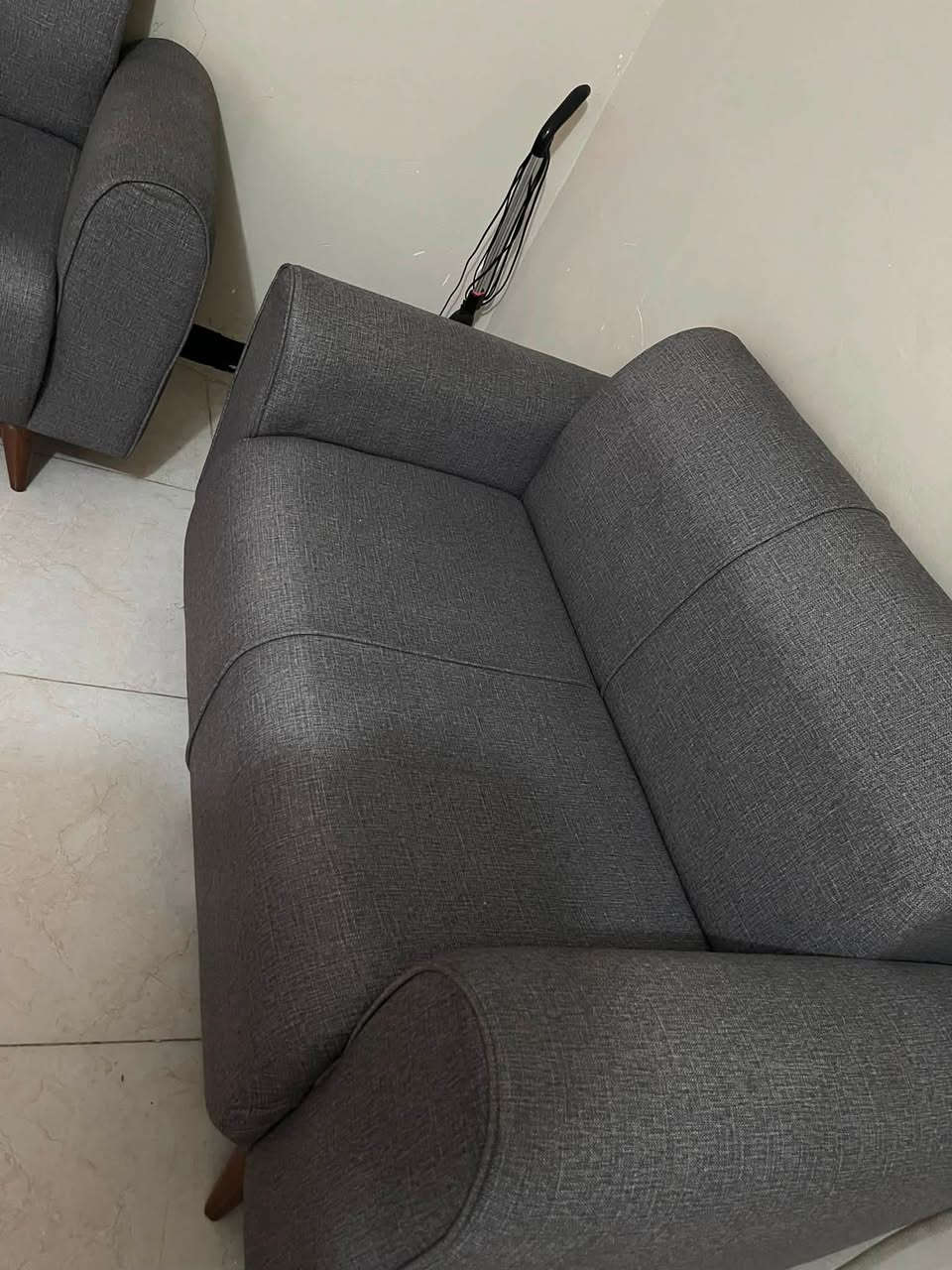 سلام عليكم. للبيع تخم تزكام عراقي 10 مقاعد سعر 550 نظافه 100‎%‎ 
مو معامل تزكام خاص 
للاستفسار تواصل ع الرقم ‭***********‬
