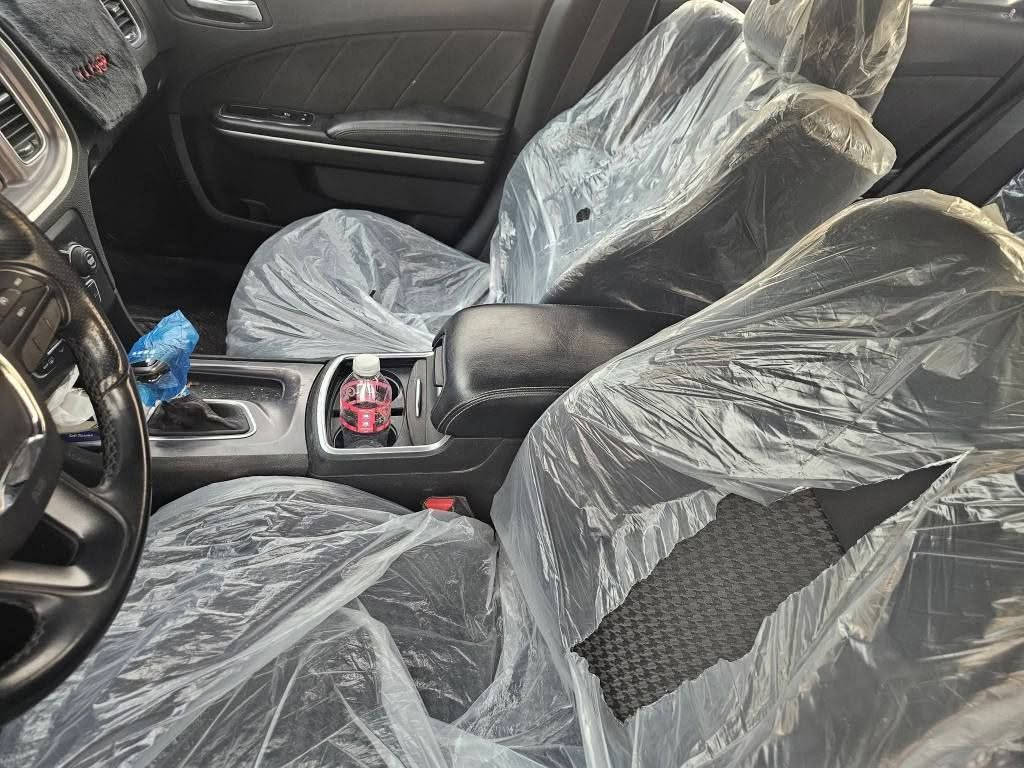 جارجر فئة gt موديل 2019 لون ابيض حادث خفيف وكما مبين في الصور ... مواصفاتها
-تشغيل بصمة
-كشنات حضن
-كراسي كهرباء
-مري هيتر
-شاشة كار بلي
-قطعتين تبريد
-تشغيل عن بعد
-تحكم ستيرن
-مكينة 6 سلندر 3600
-كامرة+ حساس اصلي
حدادية جديده توني مبدلها
تايرات الشركة مشلن والسيارة جديده كير ومكينة ونظافة فول
ماشية ١٠٠ الف ميل
ملاحظة السيارة رقم بغداد
باسمي 
رقم الموبايل *********** ناصرية, ذي قار
