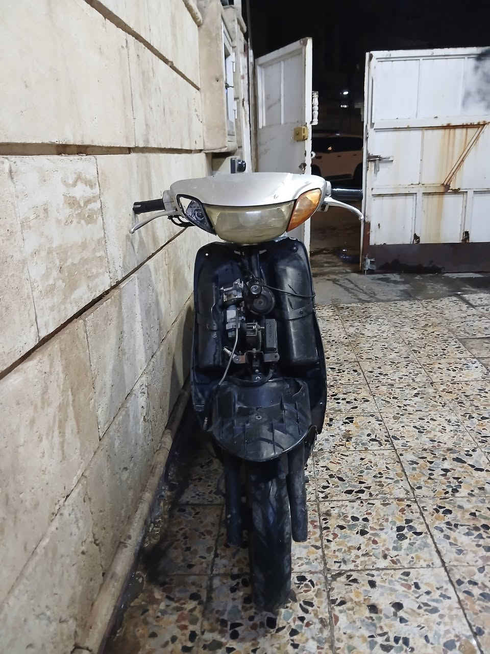 سلام عليكم دراجه عصفوريه  للبيع شغاله نكر  بريكات  اشاير ليت امامي شغال نقص بجم وترايش  وباتر  سعر 120 مكاني بغداد مشتل ***********
