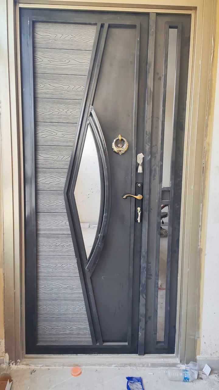 عمل كرفانات سندويج بنل وكافة أعمال الحدادة بغداد للاتصال ***********
