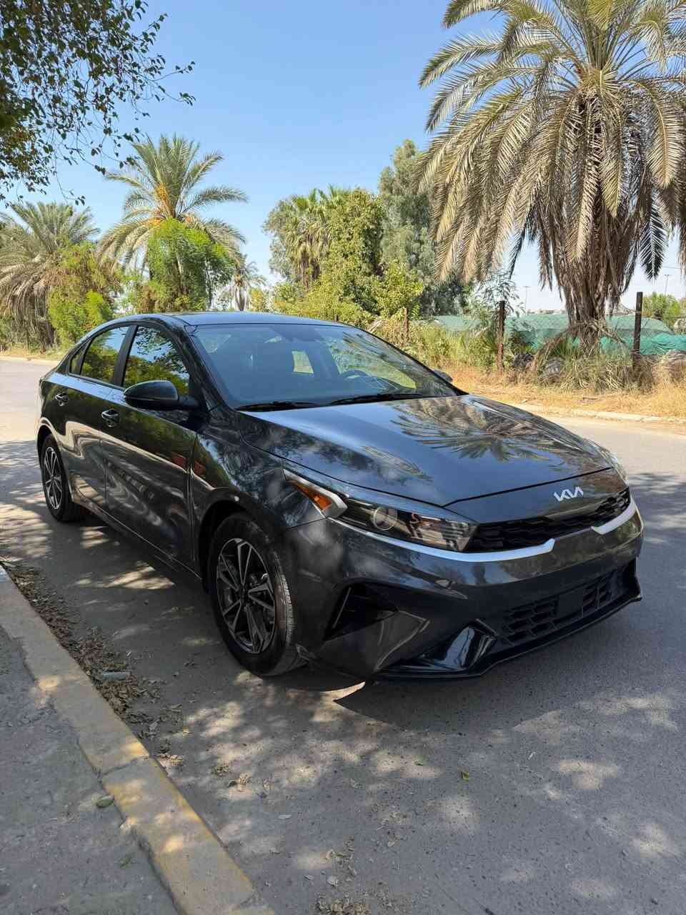 السلام عليكم فورتي وارد امريكي 2024 
حادث امامي بدون ايرباك  بدون رقم 
فئه LXS 
ماشيه 17 mi
العنوان بغداد 
السعر 130 وبيها مجال بسيط
هــ***********

نص مكتوب في الصور:
- 5900$
