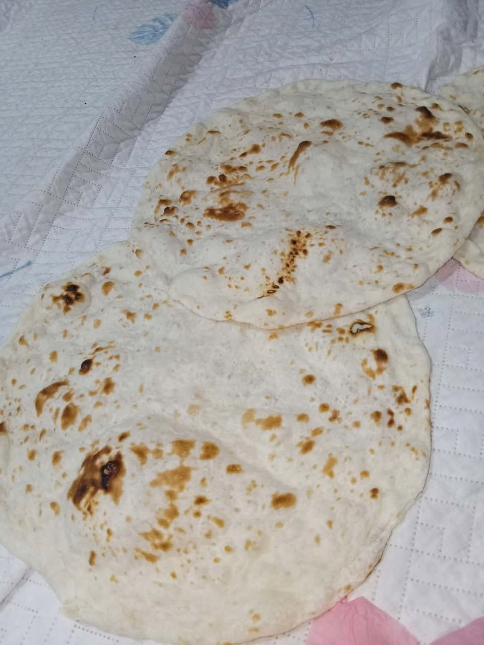 خبز كهرباء • توصيل • الموصل