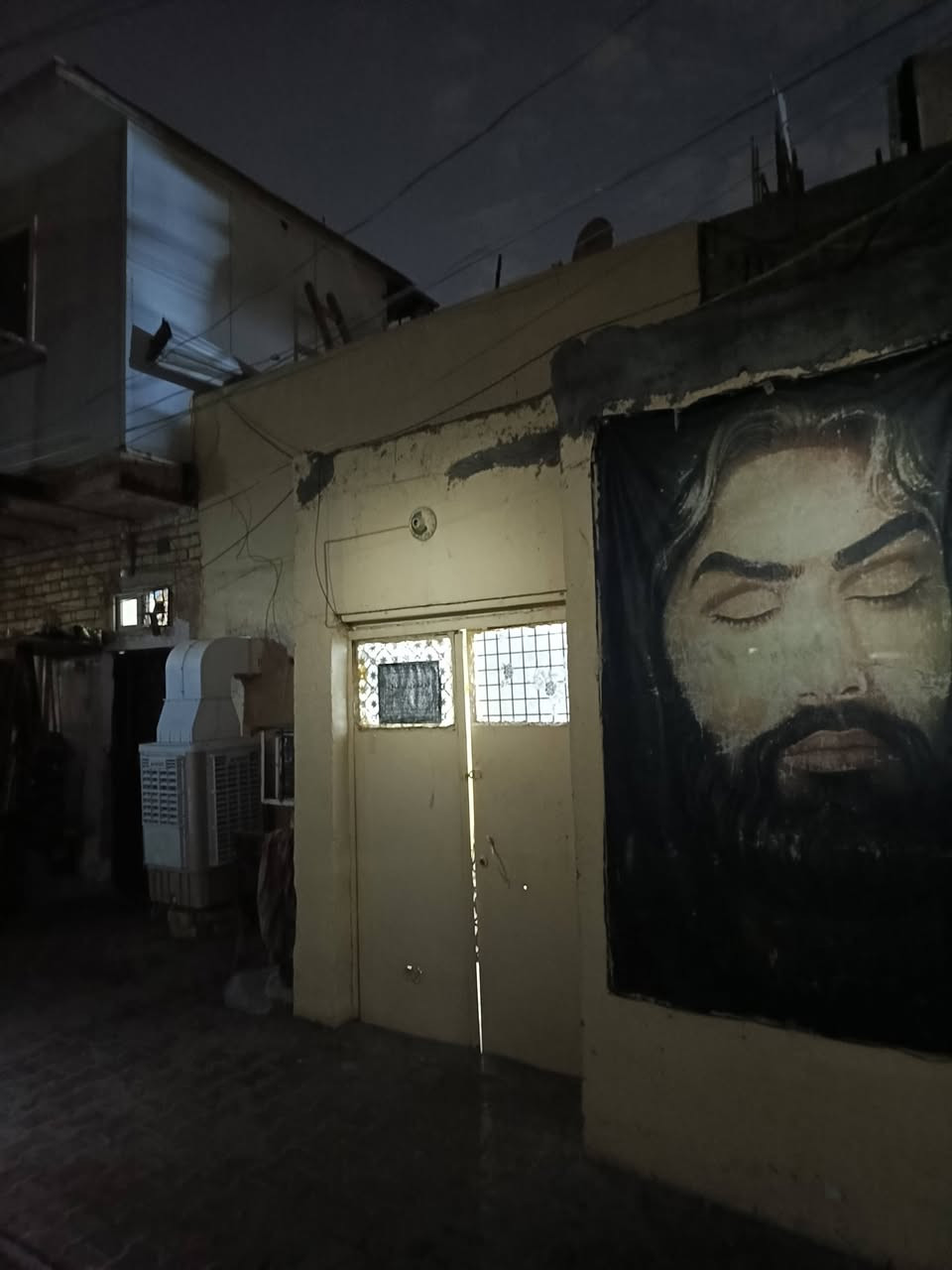 السلام عليكم  بيت مال الامانه بغداد قريب على جامع السراج يمه الامانه بغداد الاتصال ***********
