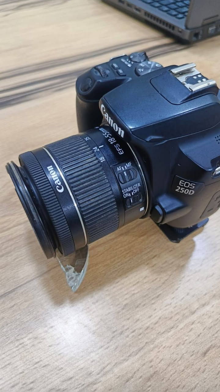 السلام عليكم
Canon 250 d

مع عدسة و بطارية عدد ٢ وشاحن وجنطه

Ronin sc
كامل ملحقات (بلاطه ريلز و كيبلات و حقيبة خاصة)

متوفر توصيل
سعرهم كامل ٨٥٠ بيهم مجال
للتواصل خاص او 
***********
