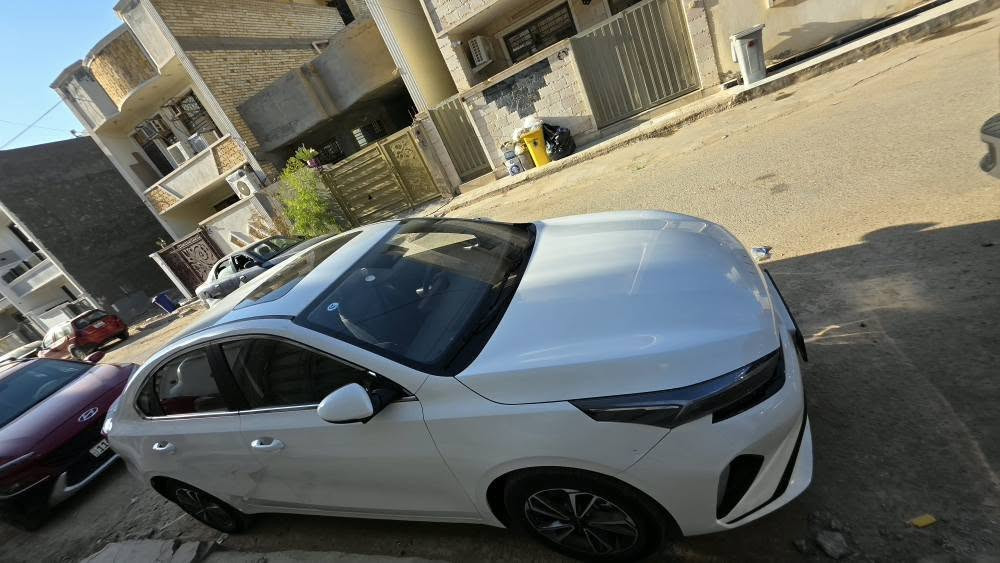 كيه k3 سيراتو ٢٠٢٤ للبيع ماشيه ٢٧ الف  💯
السياره ما بيه اي نقص اخت الزيرو💯
 بيه طخه بلجاملغ الامامي فقط ⚠️
الطخه على وضعها ما مصلحه الباقي💥
 مكفوله  فول مواصفات فتحه  لايت زينون ❓️
 كشنات جلد أسود  باقي المواصفات معروفه💲
 رقم اربيل بسمي مكاني بغداد اي أستفسار ***********🔞 بغداد, العراق
