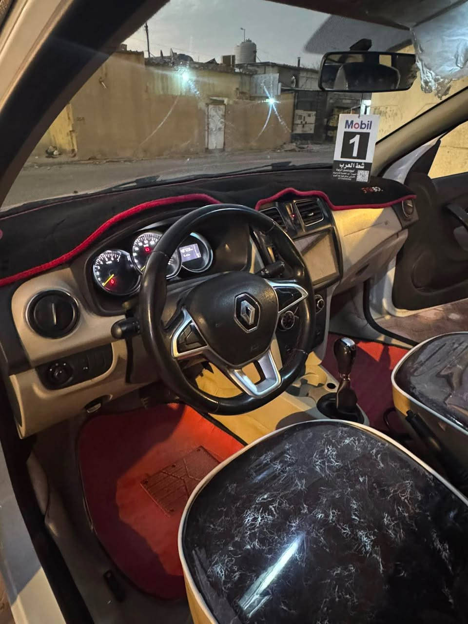 السلام عليكم 🌹

🚗 رينو سينبول موديل 2023 للبيع

🔹 محرك 1600
🔹 كفالة عامة
🔹 استقطاع مباشر
🔹 رقم بصرة
🔹 ماشية 125 ألف
🔹 السيارة نظيفة ومرتبة

⚠️ بيها طَخّة بالباب الخلفي، موضحة بالصور،  

💰 السعر: 95 ورقة

تواصل *********** Singapore

