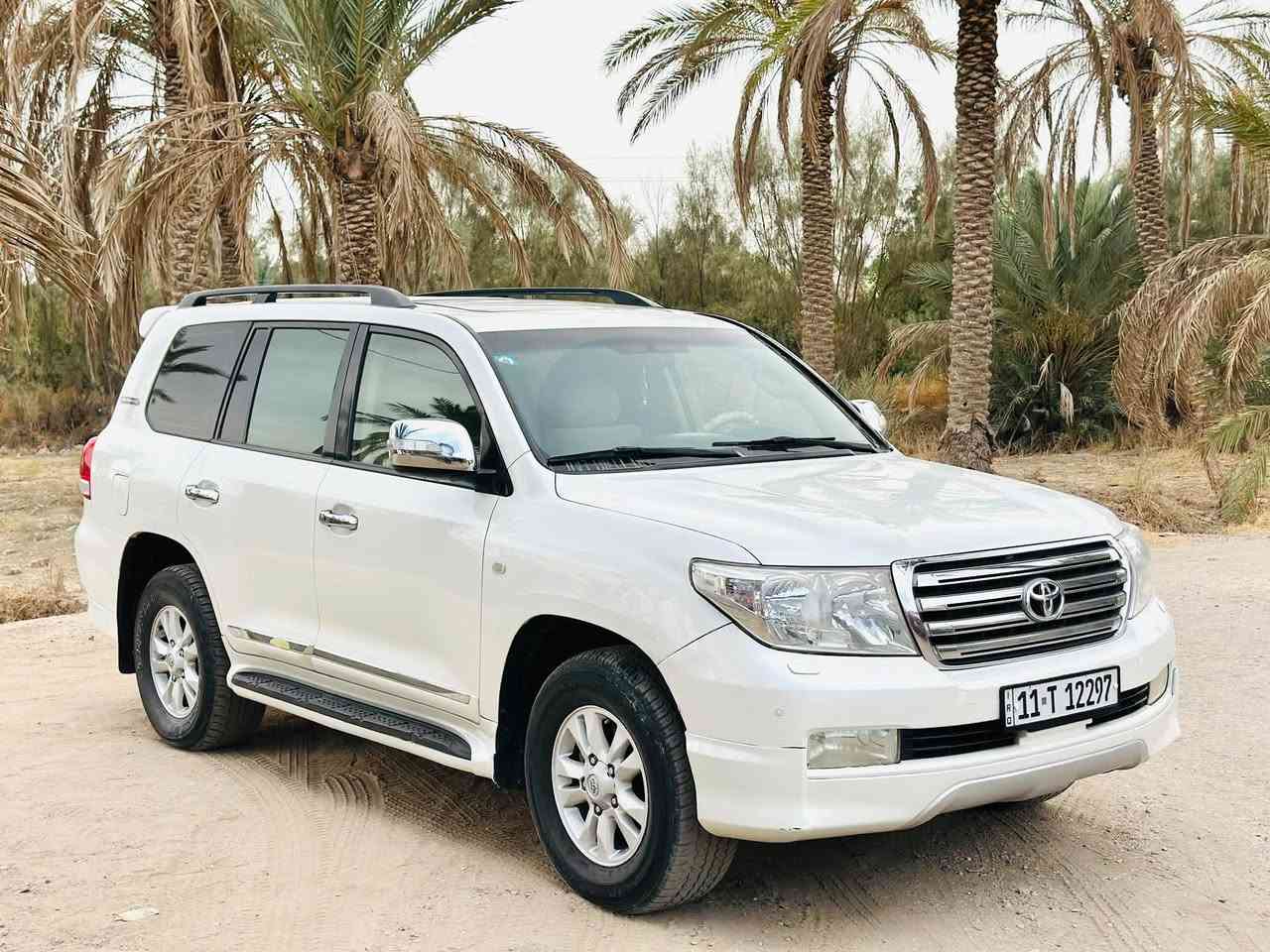 لاندكروزر • ٢٠١٠ • فول نضافة