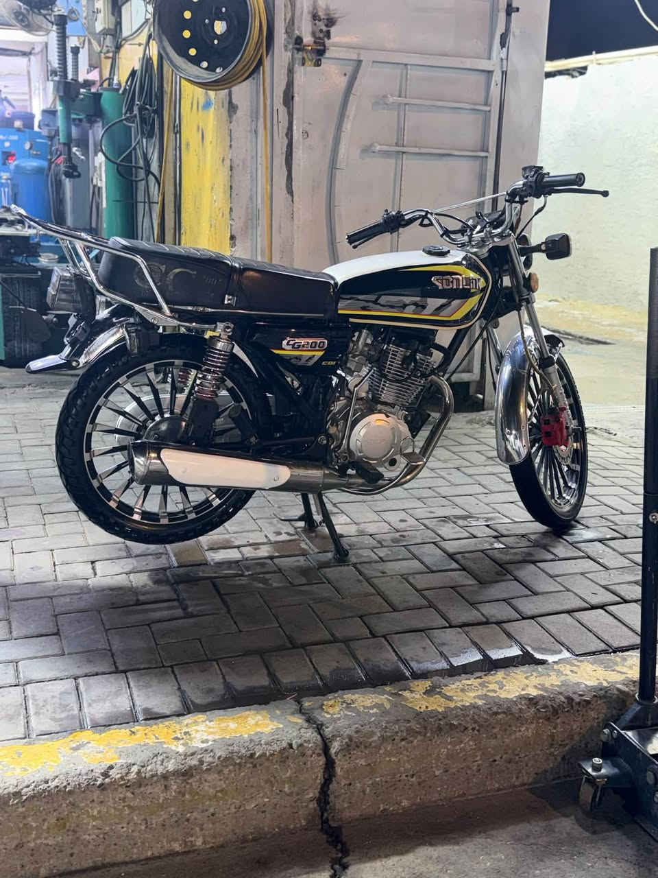 ‏
￼ السلام عليكم 

🏍️ للبيع دراجة نارية إيراني – موديل 2025

🔥 200 CC – مكينة قوية وحقيقية

❄️ بيها سوبر وتبريد للمكينة

✨ الدراجة نظيفة وحلوة وكاملة مكملة

✅ جاهزة للاستخدام

🔧 النقص فقط الكبريتة تحتاج تنظيف أو تبديل

📍 الموقع: بغداد – العامرية

💰 السعر: 780 ألف دينار

🤝 بيها مجال للجادين

📞 للاستفسار والاتصال:

***********

⚡ دراجة موديل جديد، نظيفة وتستاهل المعاينة
