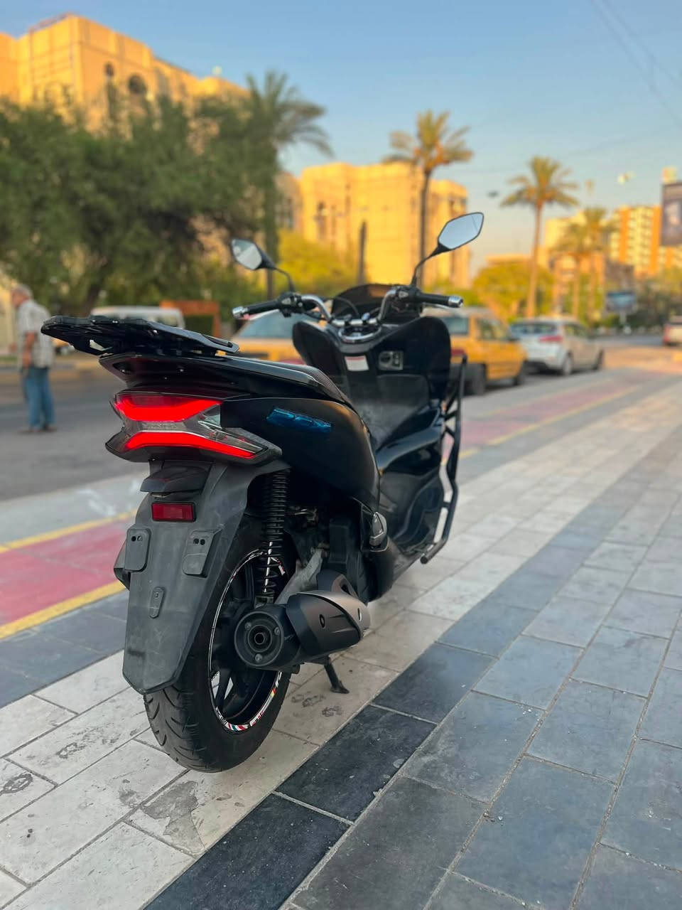 للبيع دراجه pcx  جيل ثالث بصمه الحديث  يوماهاالاصلي  مكينه 150 حساس حرف A نوزل خطين ستان كهربائي ماشيه 24الف زيرو الدراجه حساس ازدحام دراجه جديده  حساس شلعه معدل خير من الله دراجه تتعب تكول جديده مال جناي  مكان بغداد الكرخ السعر مليون و650 وبيهه مجال وبيهه مجال والاستفسار***********
