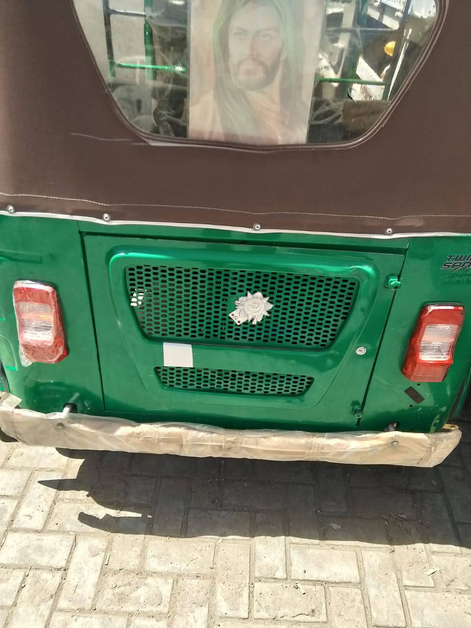 تكتك اوراق سحب ام الكنر كفاله عامه ماعده الغد الكدام راجع ع البارد سعره 5200 وبيه مجال قليل الشراي مكاني الحيانيه***********
