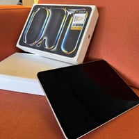 ايباد M4 • بطارية ٩٠٪ • بغداد توصيل