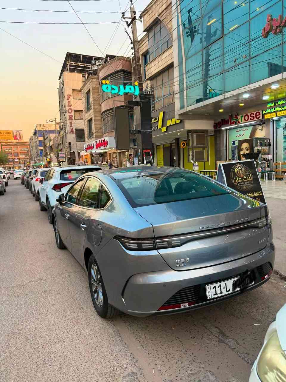 السلام عليكم للبيع فقط دستروير موديل ٢٥
مكفوله كفاله عامه 
ماشيه ٦ الف 
داخل ابيض 
رقم بغداد بسمي 
مكان السياره بغداد السيديه 
***********
