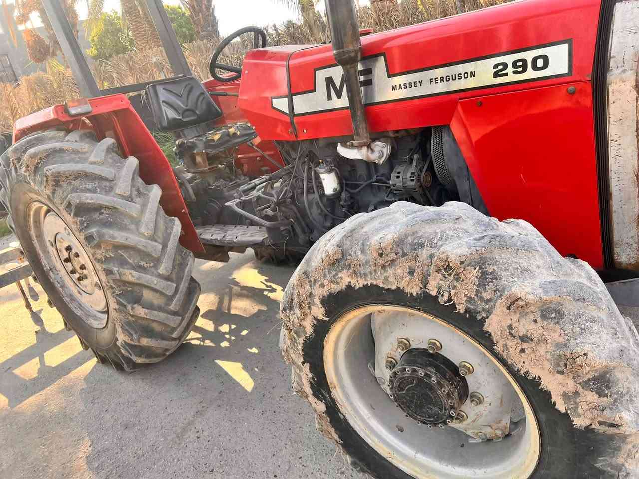 فوركسن انكليزي 290 مكفوله كير محرك اكسل كهربائيات كله شغاله موديل 1981 رقم وسنويه راعيه متوفي مكينه جاهزه كبل للكراب الشراي يتصل *********** المكان بابل حله
