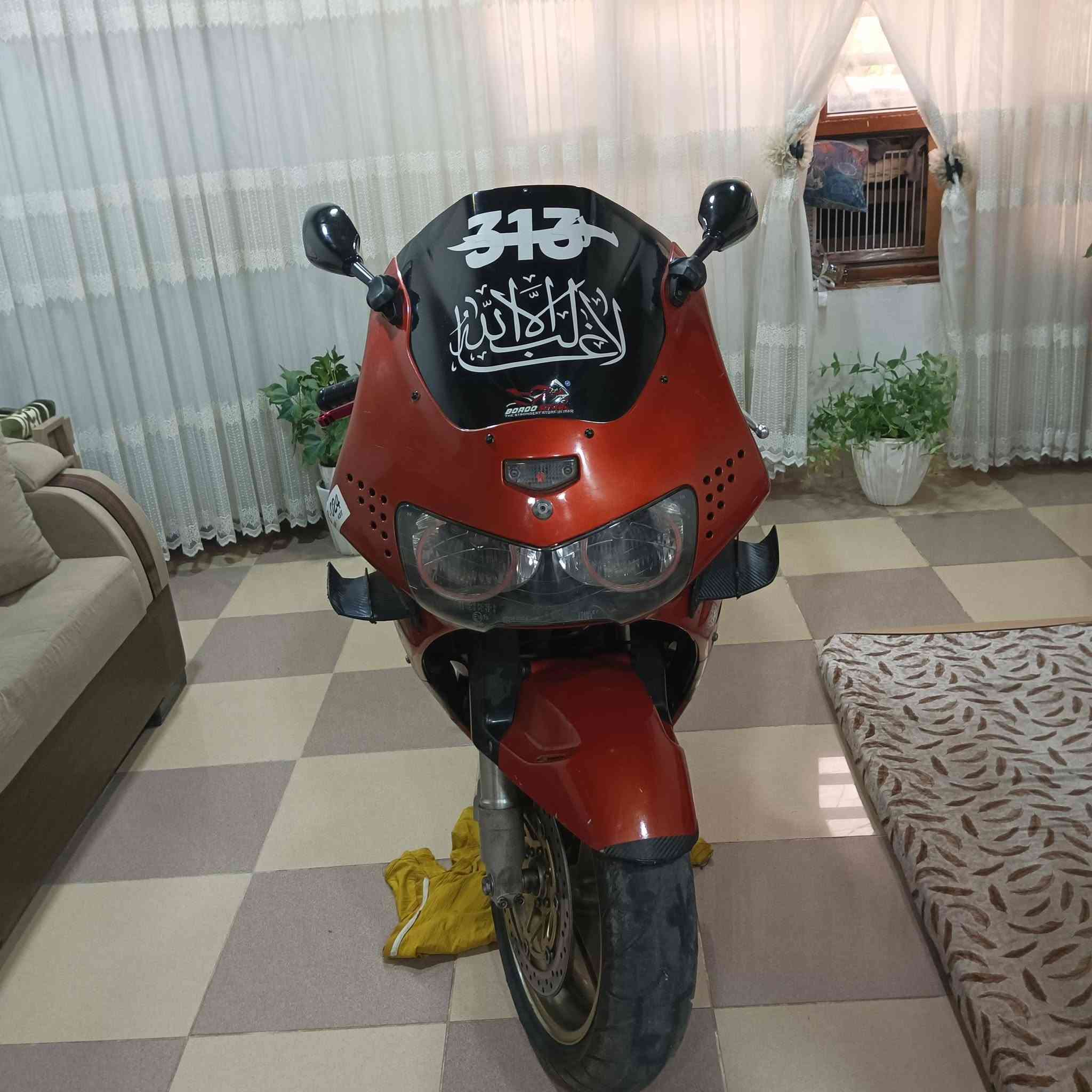 بطح 919 كدام العين نضافه 100/100  كله شرط  بس مره وحده مفتوحه عين وحده  ،يم اسطه دانا ، سعر مليونين ونص قفل الشراي يخابر. *********** كركوك حي العسكري
