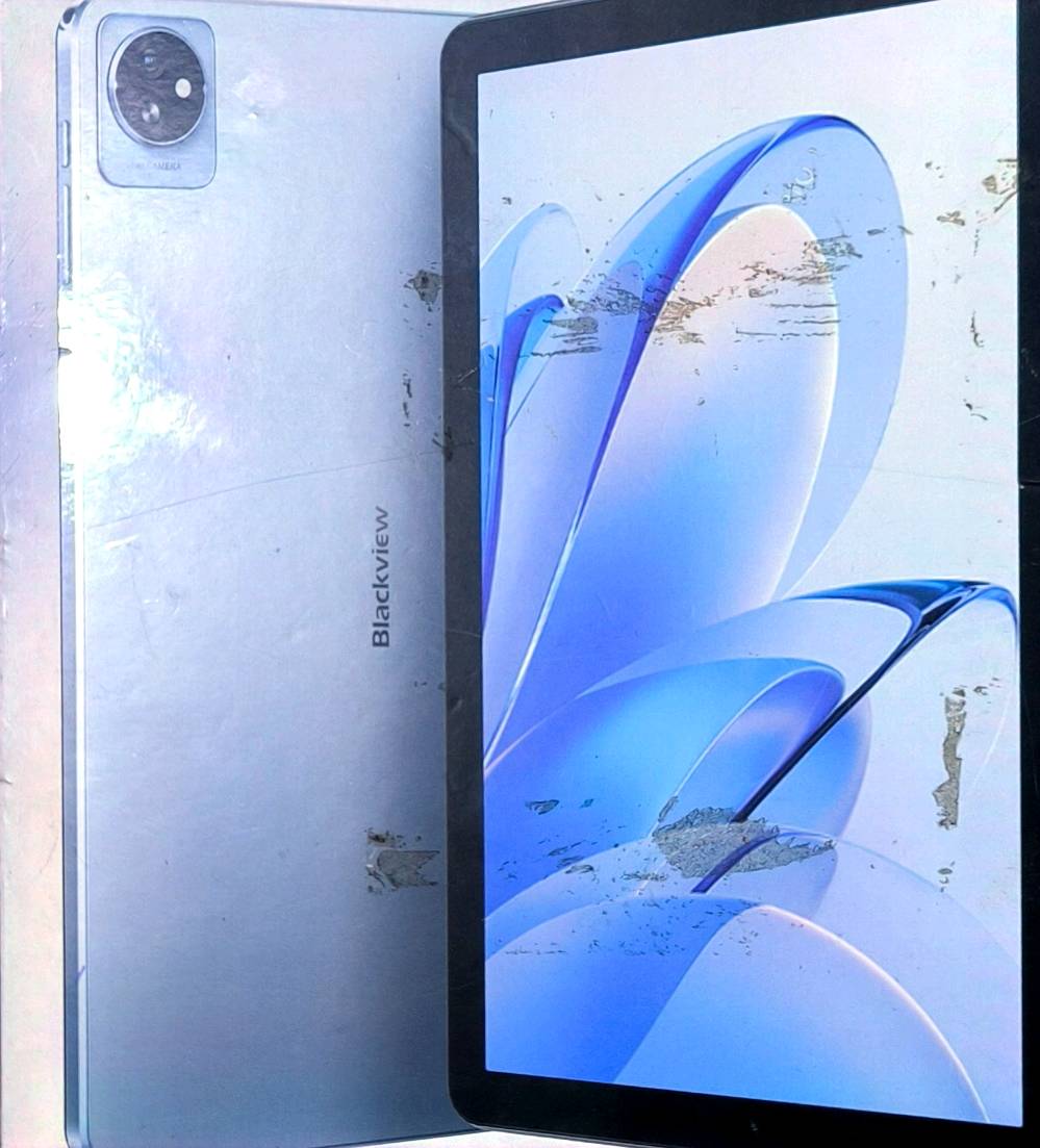 سلام عليكم 
للبيع تاب بلاك فيو Blackview Tab 30 WiFi بحالة شبه الجديد ونظيف حيل  
الجهاز نظيف جدا واستخدام خفيف بدون أي عيوب أو مشاكل وشغال
يفيد حيل للتصفح والدراسة والاستخدام البسيط ومتابعة اليوتيوب  
الشاشة عشرة نقطة واحد أنج كبيرة وواضحة والذاكرة 64 والرام 2 كيكا
يجيك ويا العلبة الأصلية كاملة وحافظة كفر
المكان بغداد مدينة الصدر توصيل ماعندي 
السعر 100 ألف دينار وبيه مجال بسيط للطيبين