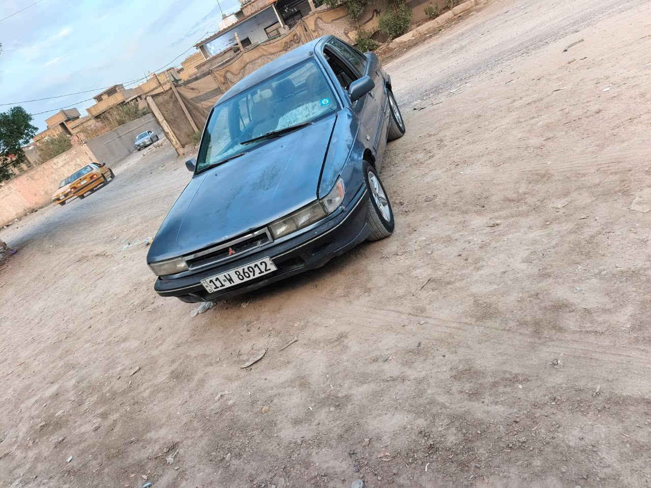 للبيع مسيوبيشي لانسر موديل 91 بغداد رقم انكليزي مكاني بغداد  ***********سعر سيارة 25$ سياره محرك وكير حاويه جديد مكفولة من ضربه والتبديل والاخياس. سياره بلاديه وضع الشركه كل كمالياتها موجوده على الشركه  بدون تچطيل كهرباء بلادية حدادة فول تخم تاير تبريد شغال  دواخل شركه موجود واتساب
