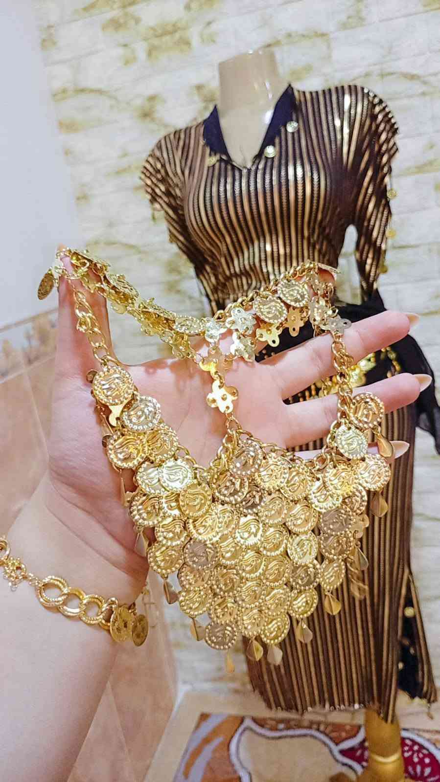 ملابس • للبيع