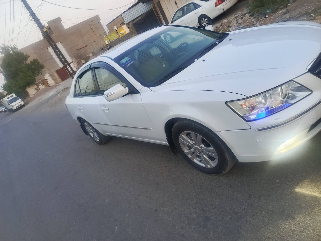 يالله سونتا للبيع موديل ٢٠١١ رقم بغداد باسمي سياره مال جناي كفاله من الصيغ  صاج تحكمات مع شاشه مع كام اصلي  صدر مكانيك  كله جديد فقط قطعه وحده مبدل  باب خلفي اصلي مال الشركه   وجدو  رصعات جدا صغار بلبنيد والغماره تخم تاير جديد مكينه ٢.٤٠٠ تبريد جدا ممتاز المكان بغداد قرب الشعب السعر ١٢٥   للاستفسار ***********
