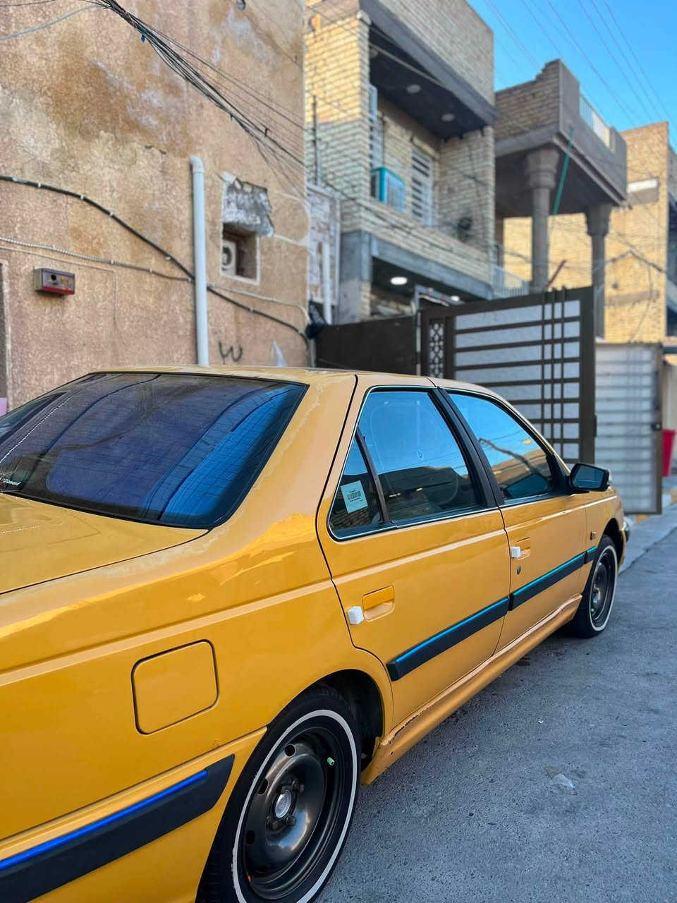 سلام عليكم بيجو بارص 
موديل ٢٠١٥
كير محرك تبريد كفاله 
بدون ضربه بدون صبغ بدون تعمير
 عده(بل بنيد شويه صبغ )فقط 
السياره كامله مكمله 
مكاني الحسينيه مال راشديه يم السوك الاول 
***********
