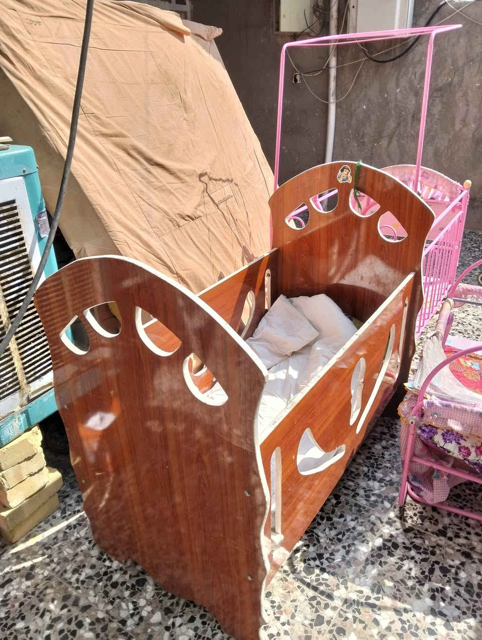 للبيع سعرهن 80الف وابيهان مجال ***********
