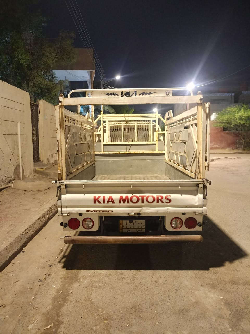 للبيع كيه حمل مديل 21 سياره كفاله ما عده شبر بارد بتكمه رقم بصره راعيه بلبصره سعر 130 او بيه مجال رقم *********** مكلف بنشر مكان بصره حي لصدقاء
