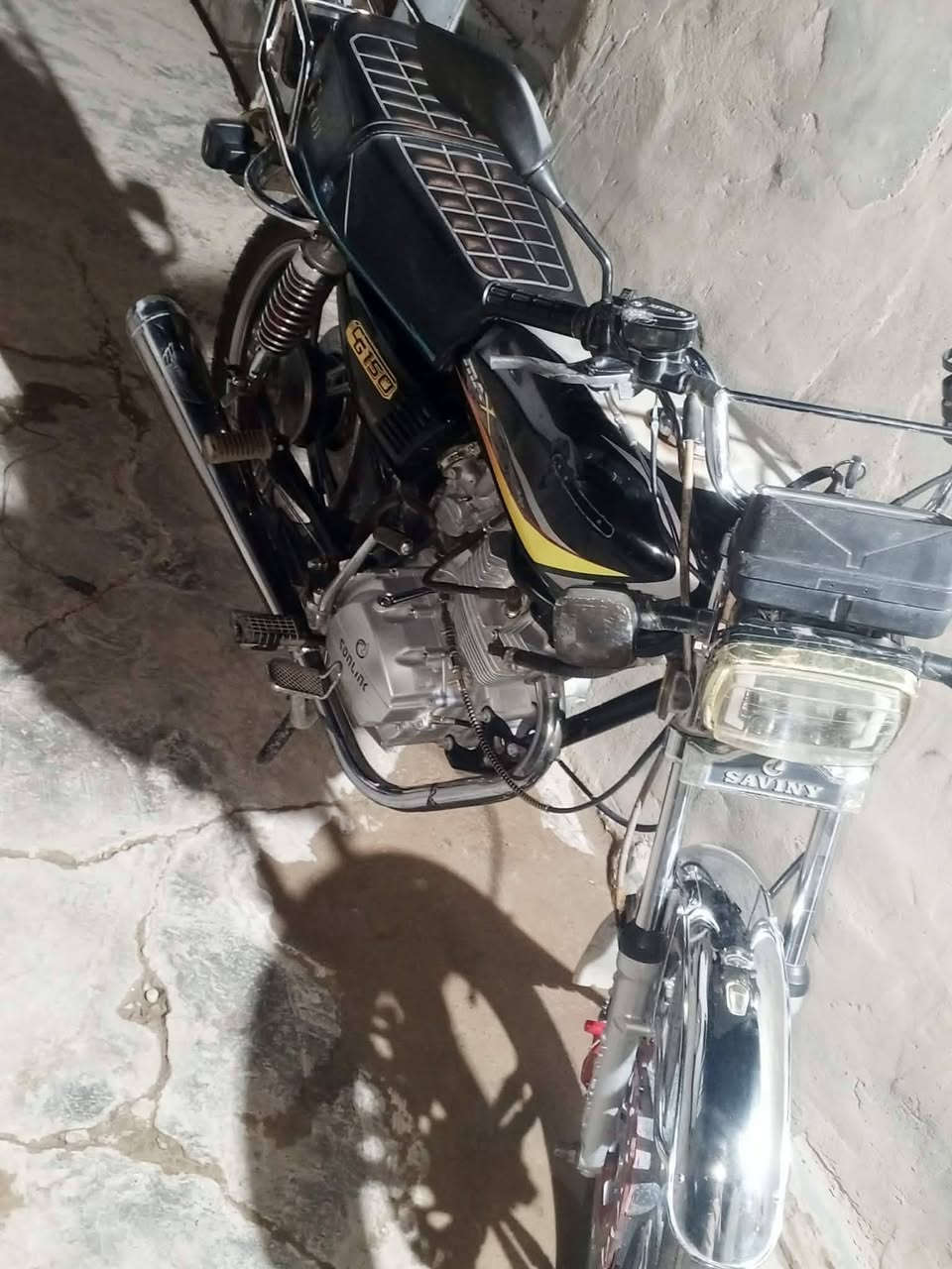 موديل 23 مكينه مامفتوحه  ابلادي لاتنقيص ولاتبخير كهربائيات كلها شغاله تاير جديد منفيس موجود السعر 500 المكان سامراء الرقم ***********
