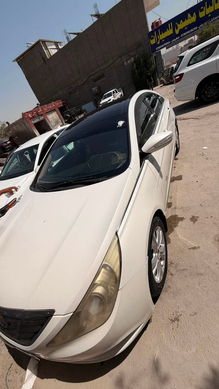 سوناتا2011 خليجي
رقم سليمانيه جديد 
تريد تحويل تريد وكاله  
محرك وكير مكفول
محرك 2400دوش بلاد مامفتوح
داخل بيجي
ويل كب 17
إشارة بالمرايه
حساسات خلفي
سيارة جديدة وجاهزة
منظومة تبريد جديدة 
تخم تاير جديد 
حداديه امامي وخلفي جديد 
السياره مكفوله كفاله عامه ماعدا بارد بالهلال الخلفي مال الجاملغ ومبين بالصور 

السـعـر 117 وبيها مجال بسيط 
مكاني: بابل الحمزه الغربي  
***********
