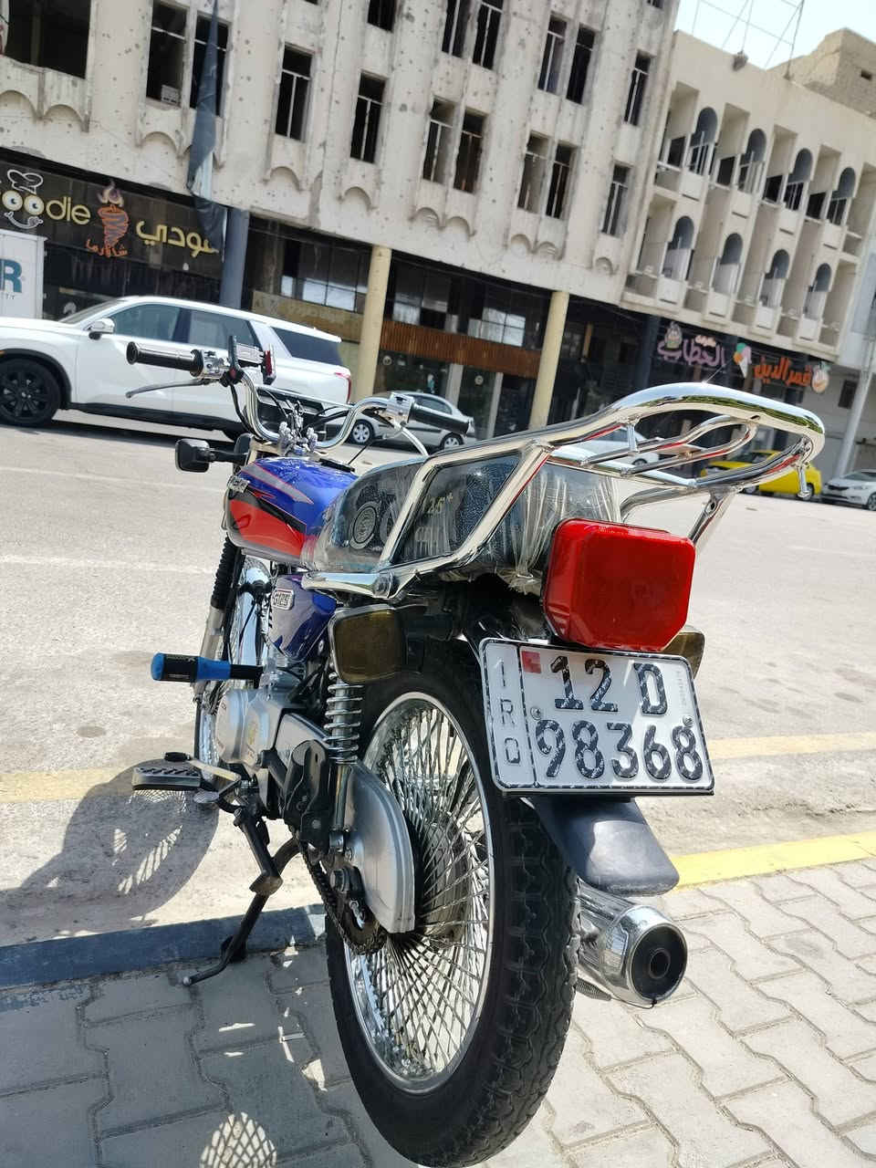 السلام عليكم تايكر 2020ابو النمر مرقم اني الشرعي مكينه شرط جيب فيتر تعال جيك السعر 1900يعني مليون وتسعمية وبي مجال ***********
