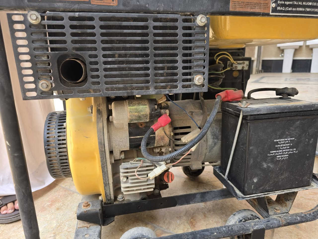 مولد للبيع الموديل: KDE7000E
القدرة: 5 KVA
الأمبير: حوالي 20 أمبير
النوع: ديزل
فاز واحد (Single Phase)
الفولتية: 230–240 فولت
التردد: 50/60 Hz
السرعة: 3000–3600 دورة/دقيقة
الوزن: 100 كغم تقريباً
مولدة عملية ومناسبة للبيت، المحل أو الموقع.
مستخدمة فقط ٢ شهر ومتروكه 
السعر ٦٠٠ الف للاستفسار ***********
قضاء الفجر
