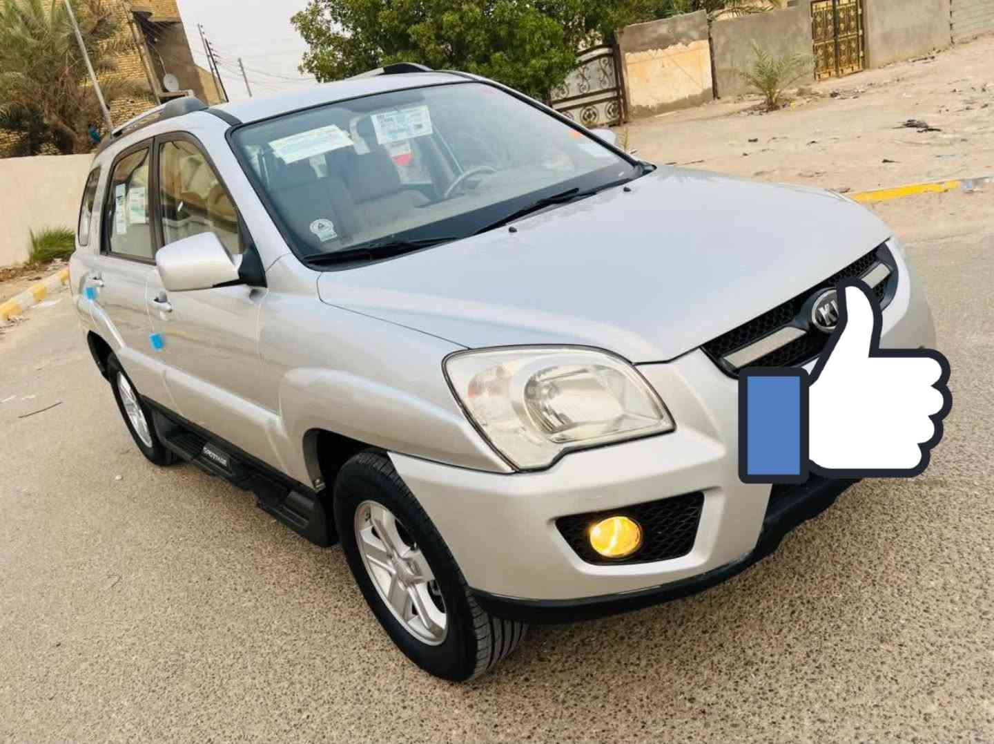 سلام عليكم سياره 2009 سبورتج بيها طخات خفيفه  وباب مبدل مشدود واحد اصلي مو تجاري  وبيها خيط تبخير  بسيط جدا يعني السياره كامله من كلشي فقط اكو ضعف بل كرنك مال المحرك تجي وتشوف وتكلب وتاخذ سونار واني بل خدمه السياره مكانها ناصريه مركز المدينه 
***********
