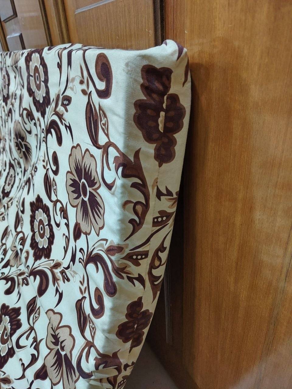 فراش جربايه • ٢٠٠×١٨٠ • نظيف