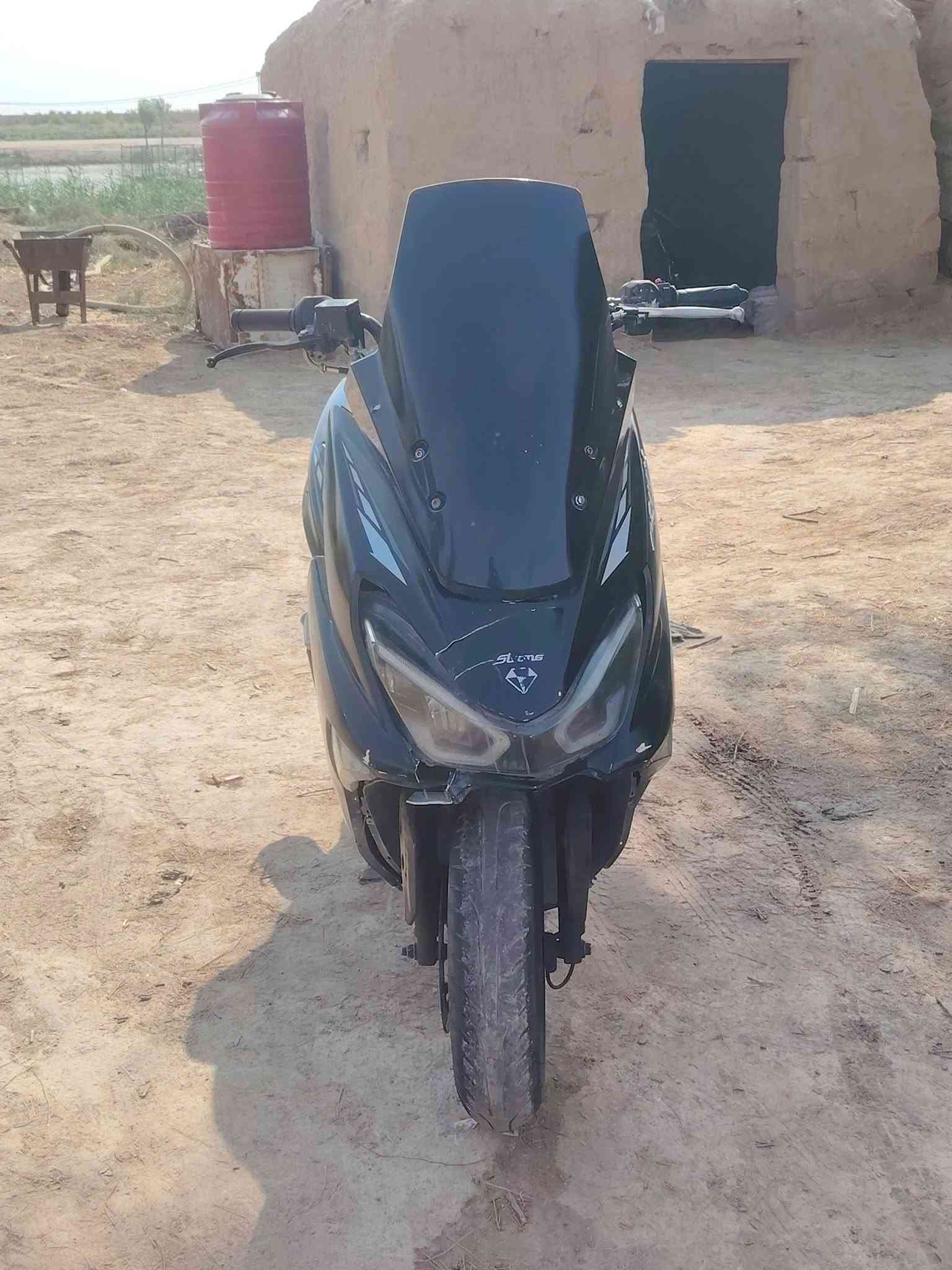 السلام عليكم اغاتي
⚫ سكنس فحل موديل 2023 
1️⃣ مكينه 125 cc لاتنقيص ولاتبخير وصوت خرسه 
2️⃣ لايت زنون أبيض
3️⃣ عداد إلكتروني يعد 140 سرعتها
4️⃣ عداد بانزين إلكتروني
5️⃣ عداد باتري إلكتروني
6️⃣ اشاير كلها شغاله
7️⃣ بگ لايت شغال
🔴 العيب البيها فقط الدبلات الكدام ماتشتغل ومابيها باتري فقط

السعر __500 __وبيها مجال
مكاني واسط
***********

نص مكتوب في الصور:
- OSCAL TIGER 10
- ١٠:٤١ ٢٦-٠٩-٢٠٢٦
- ١٠:٤٠ ٢٦-٠٩-٢٠٢٦