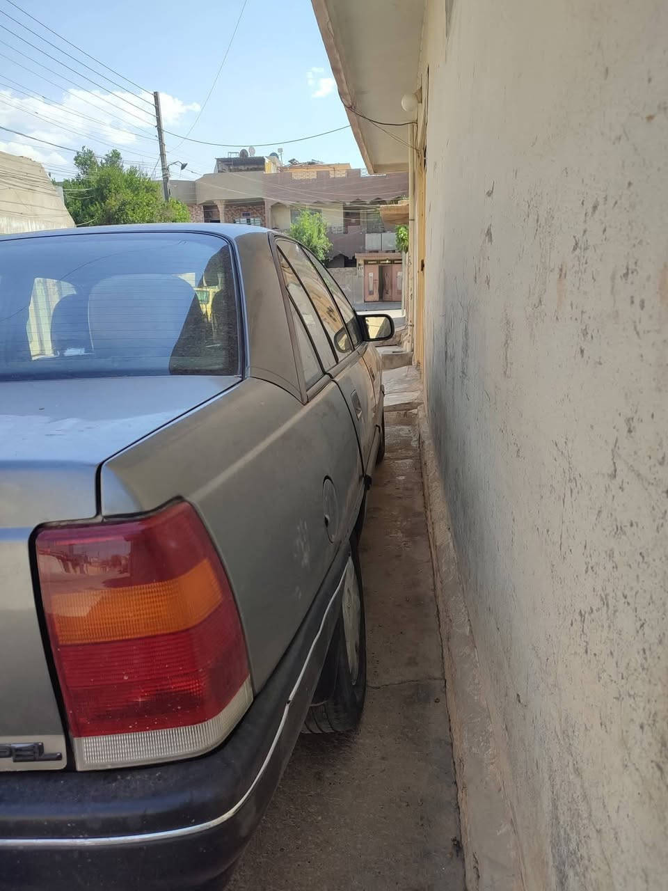 اوبل اوميكا حجم 20 موديل 90 رقم مسطره بأسمي محرك كير شرط ، طخم جديد ورا كدام ، كشرها كدام العين بالواقع احلا  بدون ضرر.  السعر35 ورقه                                #مكلف_بالنشر
***********
***********
اوبل اوميكا حجم 20 موديل 90 رقم مسطره بأسمي محرك كير شرط ، طخم جديد ورا كدام ، كشرها كدام العين بالواقع احلا  بدون ضرر.  السعر33ورقه                                #مكلف_بالنشر
