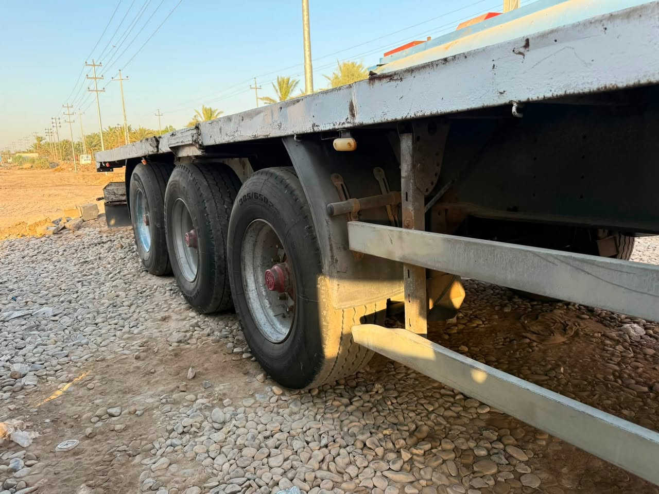 السلام عليكم للبيع عربه اوربيه طول 13 و60 دناكير بيبي بنز تخم تاير تخم بريك  رقم وسنويه دهوك مجدده لل 31 شرط التحويل  السعر 40 ورقه وبيه مجال قليل للاستفسار ***********. او***********
