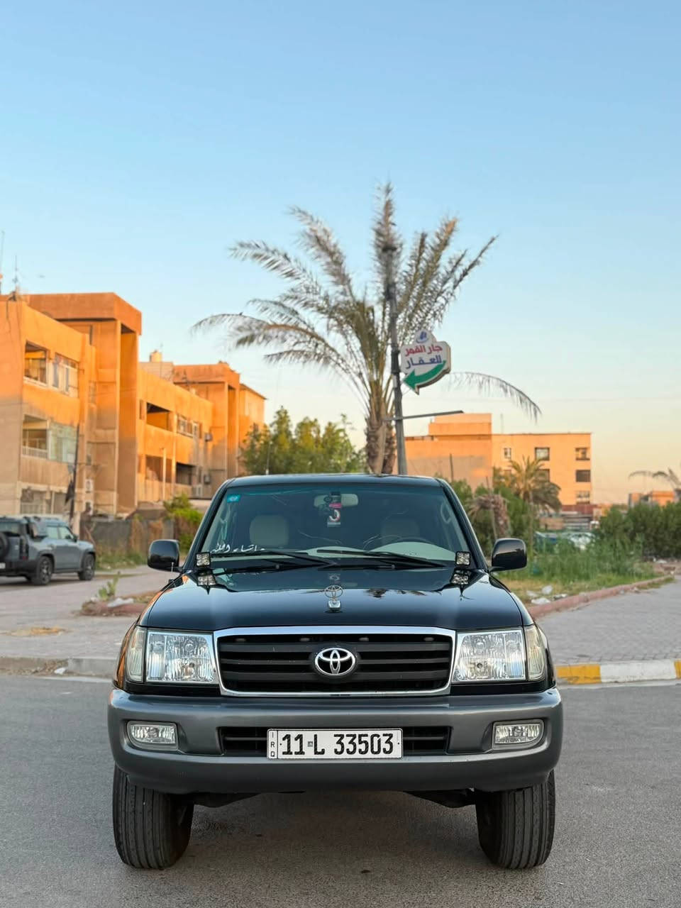لاند كروز 2003
السيارة مصبوغة عام جمالية لون اسود
بدون ضربة بدون معجون بدون كص

السيارة كير ومكينة بلاد شركة ممفتوح
ماشية 83 الف حقيقي

فتحة 
كير اوتو
فور ويل
4 جام اوتو
شاشة وكامرة خلفية
دبل اسبير باب علاك

اضافات 
صدر كامل ايرون مان 3500$
تنزيل اكسل
دوشن بار جهتين
طبلات اعلى دبنسون 600$
عليه تخم ويل وتاير5 شاهين  1500$
كشافات تبويز امامي وخلفي 150$
درايام شفت اصلي شركة جديد
انارة محيطية 

جاهزة مكملة للبر

والسيارة دينار متصرف عليه جاهزة مجهزة للاخير

العنوان بغداد 
للاستفسار  ***********
