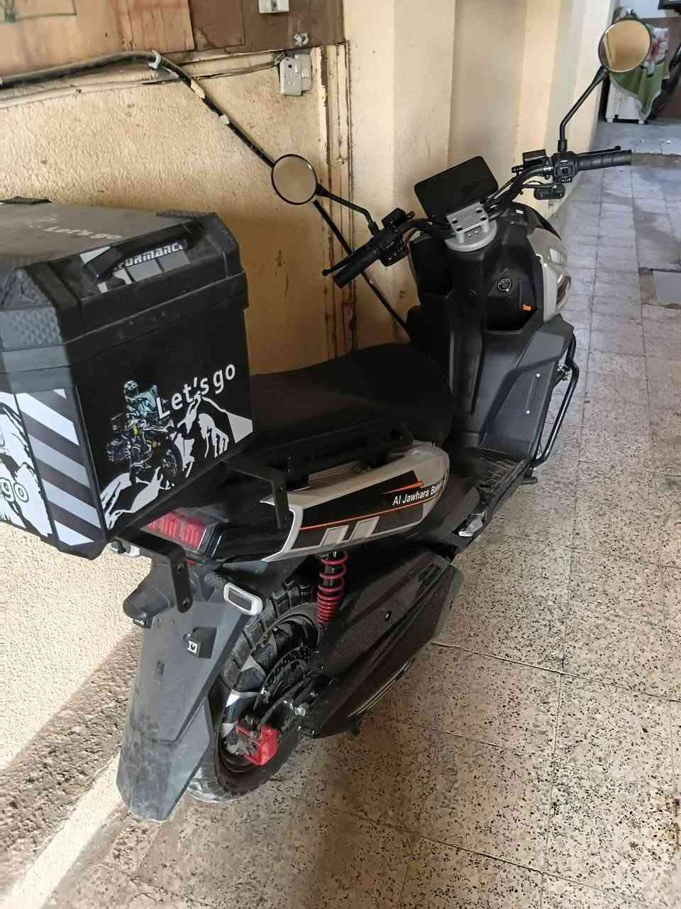 سلام عليكم دراجه شحن مدري شسمها
فول موصفات جديده لوك صاولها سبوع من فتحتها ب مليون و300 مكانها بغداد الجديده ***********

