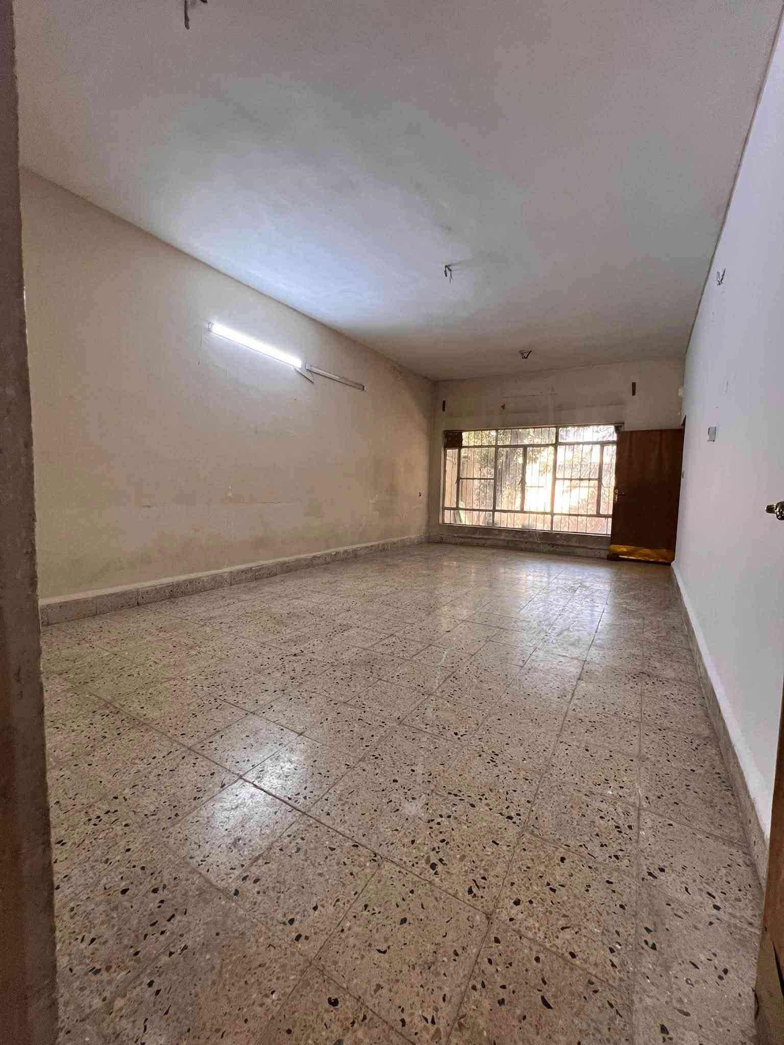🏡 دار للإيجار – موقع مميز جداً

📍 واحد آذار – قرب الفلكة الأولى
📐 المساحة: 200م² | طابق واحد

✨ غرفة نوم + هول + صحيات + مطبخ + استقبال
🚗 كراج سيارة + 🌿 حديقة

📞 للاستفسار:
***********
***********

مكتب الرسول للعقار بيع وشراء وتأجير كافة العقارات كركوك وكافة المحافظات
@أبرز المعجبين
